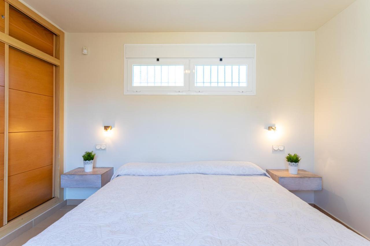 Charming Villa On The Seafront 마르베야 외부 사진