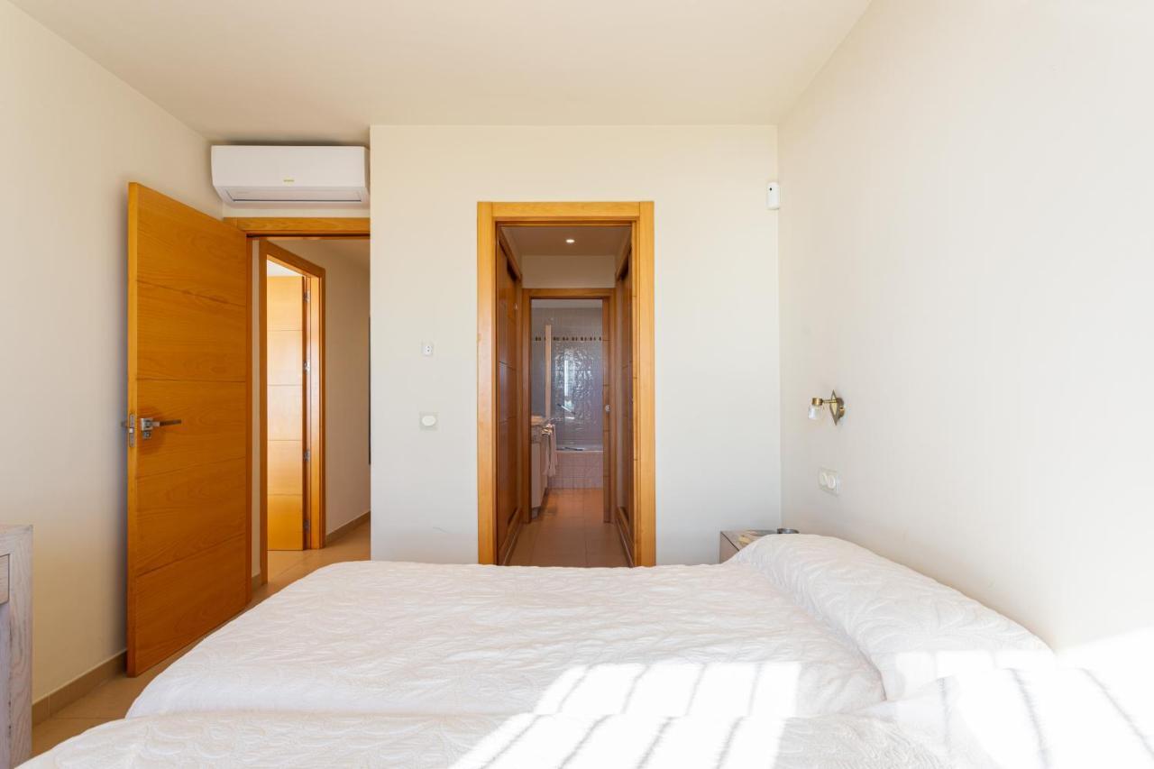 Charming Villa On The Seafront 마르베야 외부 사진