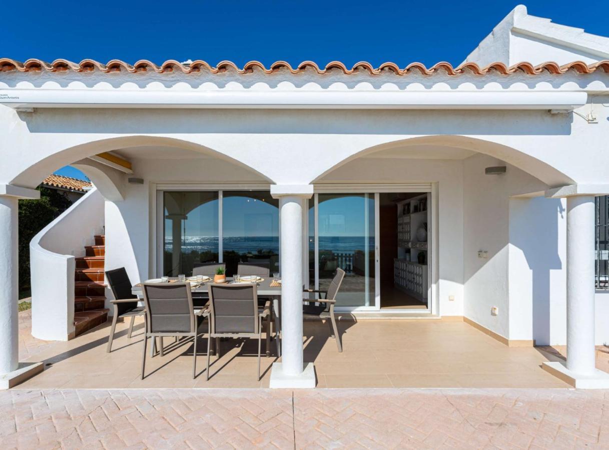 Charming Villa On The Seafront 마르베야 외부 사진